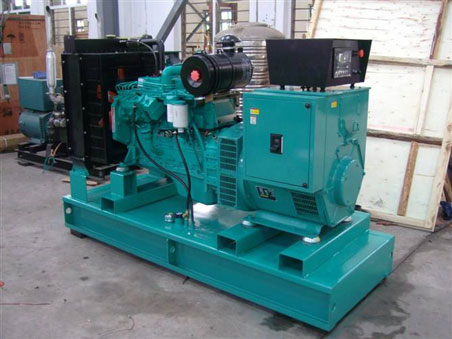 城阳200kw康明斯柴油发电机组图片 城阳200kw康明斯柴油发电机组图片